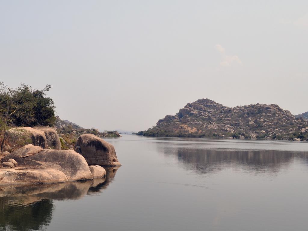 Uma Shankar Hampi Εξωτερικό φωτογραφία